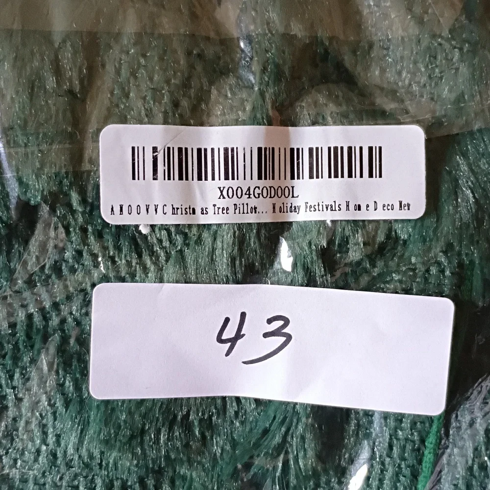 Holiday Evergreen Plush Throw Pillow Covers -18x18 Dark Green NWT
